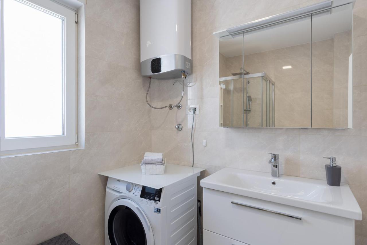 Sea View Apartment With Parking - Dina Makarska Ngoại thất bức ảnh
